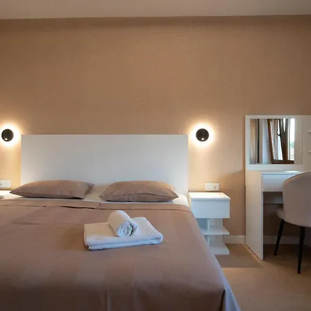 Apartment As *